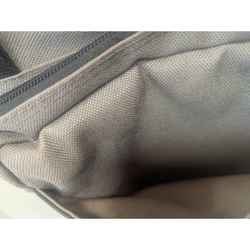 TUNDRA 8–12 Can Soft Cooler Lunch Bag Insulated Portable Camping Gray‎ Black